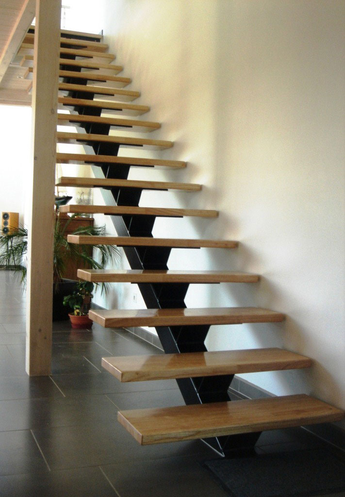 Fabrication et pose d'un escalier bois et métal.
